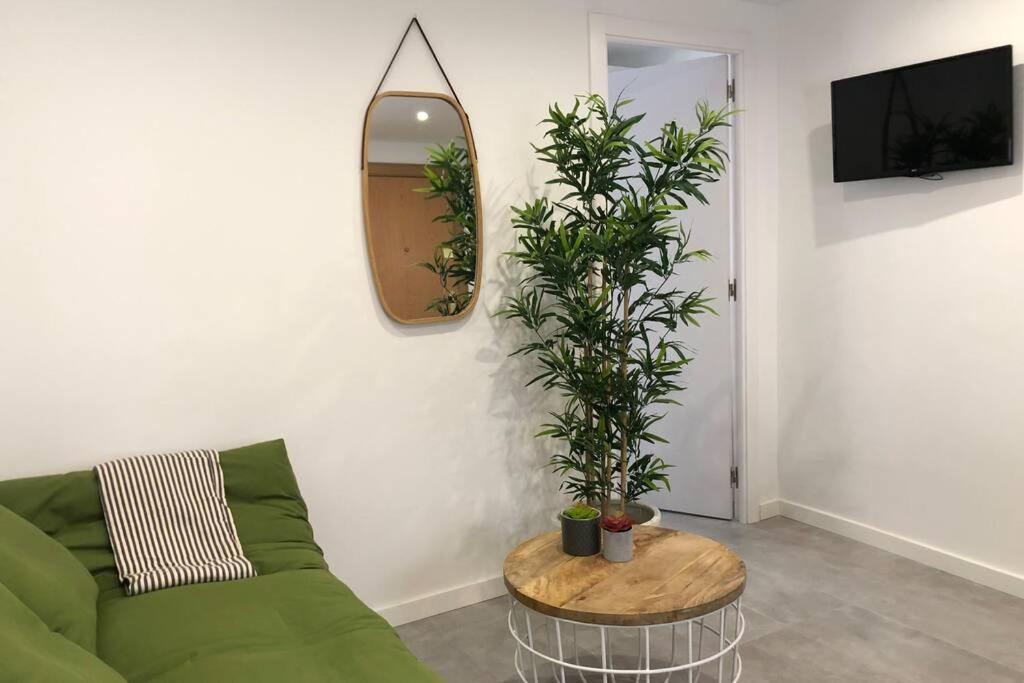 M3 Terrace. Cool Apartment 15 Min Center By Metro Esplugues de Llobregat Exterior photo
